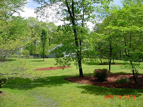 5th image of 348 Mount Olive Church Ln