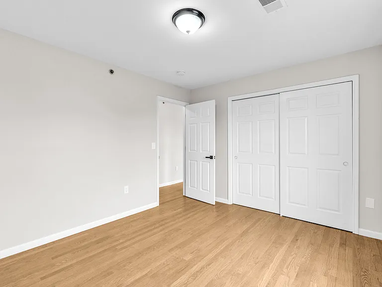 15-17 Wharton St #3 — Photo 5