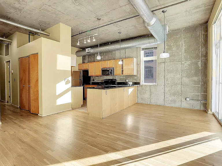 290 W 12th Ave #206 — Photo 18