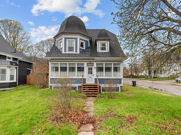 2nd image of 56 Spring St
