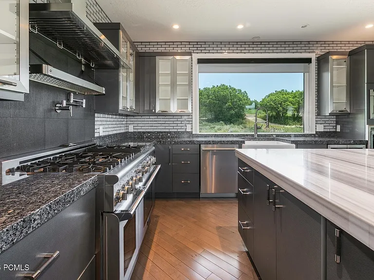 1135 E Lasso Trl — Photo 10
