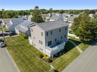 34 Elizabeth Rd, Narragansett, RI 02882