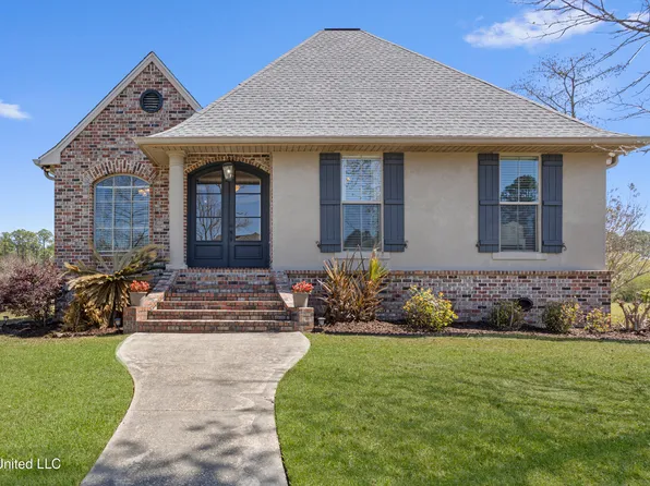 701 Old Savannah Dr, Long Beach, MS 39560