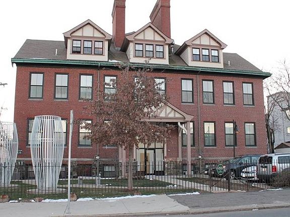 4th image of 220 Spencer Ave Unit G4