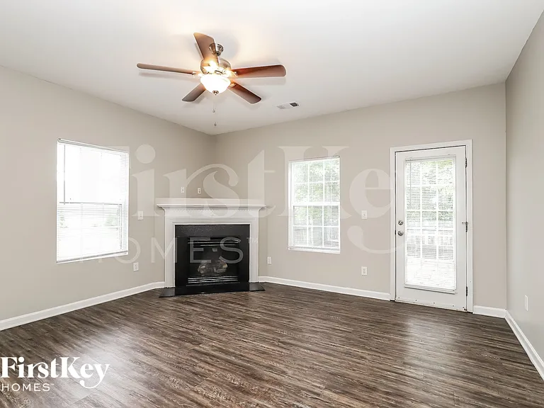 4630 Lauren Woods Ct — Photo 4
