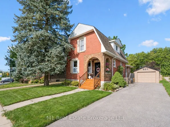 691 Saint Andrew St W, Centre Wellington, ON N1M 1P7