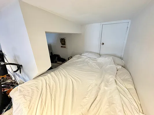 Rented by J PRESTON AND ASSOCIATES INC | media 15