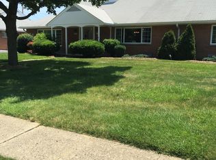 1755 Ardleigh Rd, Upper Arlington, OH 43221