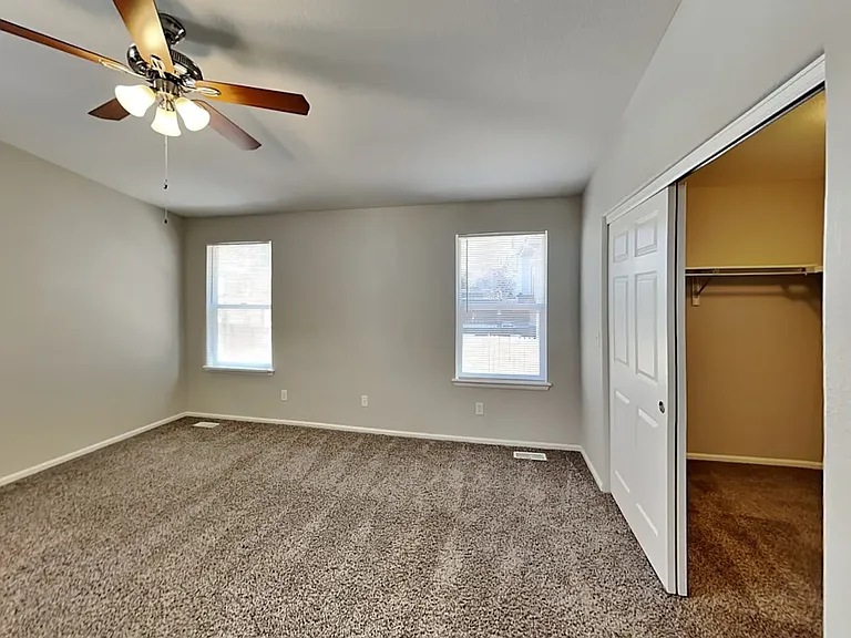 20489 E Bellewood Pl — Photo 12
