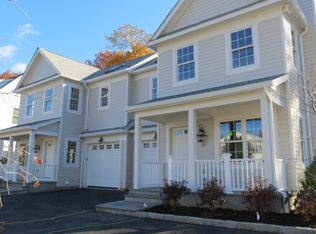 31 Cedar Pl, Rye, NY 10580