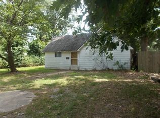 813 W Gibson Ave, De Witt, AR 72042