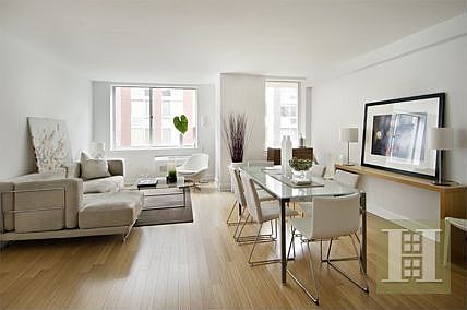 2nd image of 505 W 47th St #2A