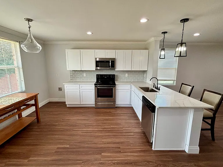 8405 Olivia Meadow Dr — Photo 6