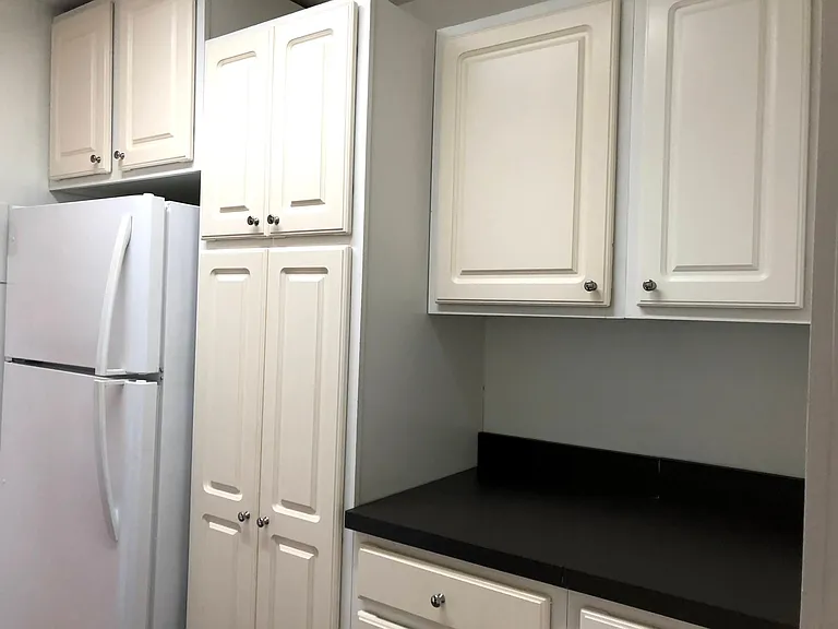 Kitchen has plenty of counter and storage space