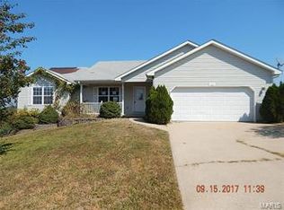 151 Sawmill Ln, Saint Robert, MO 65584