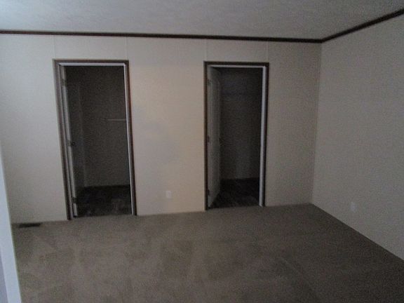 3rd image of 4134 Hickory Knoll Dr