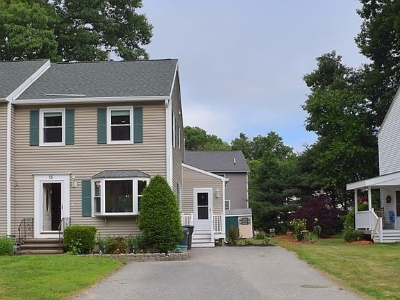 2nd image of 13 Riverbank Cir