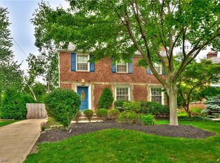 2446 Loyola Rd, University Heights, OH 44118