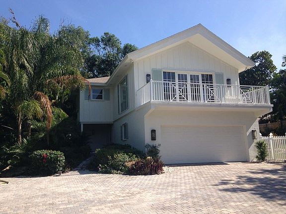 2nd image of 1227 Harbor Dr