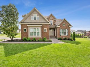 1384 Round Hill Ln, Spring Hill, TN 37174