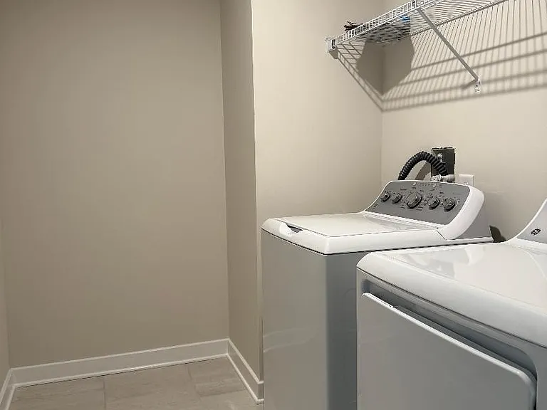 68 Rosemary Way — Photo 13