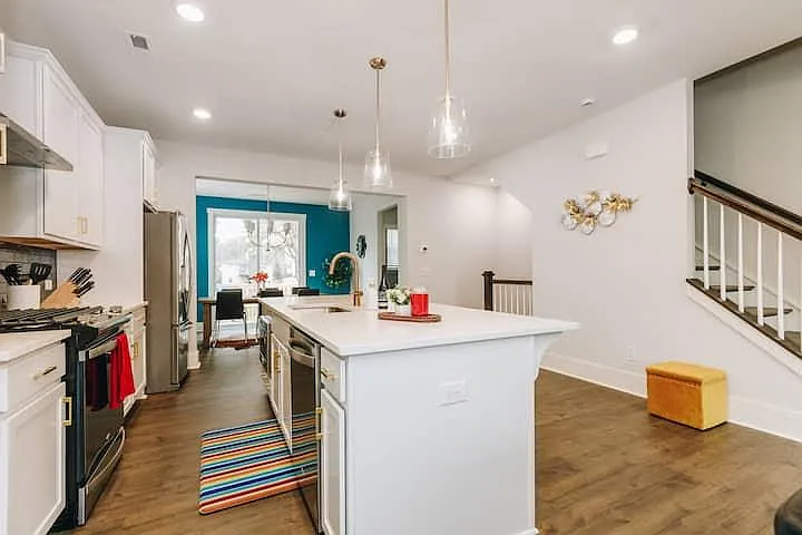 1122 N Alexander St — Photo 83