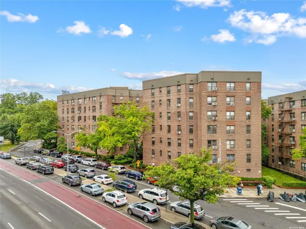 83-55 Woodhaven Boulevard #6L, Woodhaven, NY 11421
