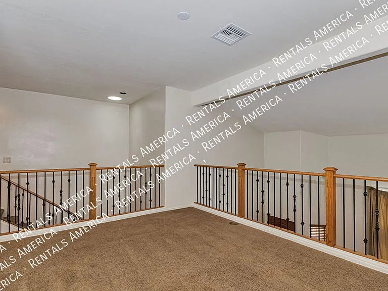 89 E Brearley Dr — Photo 14