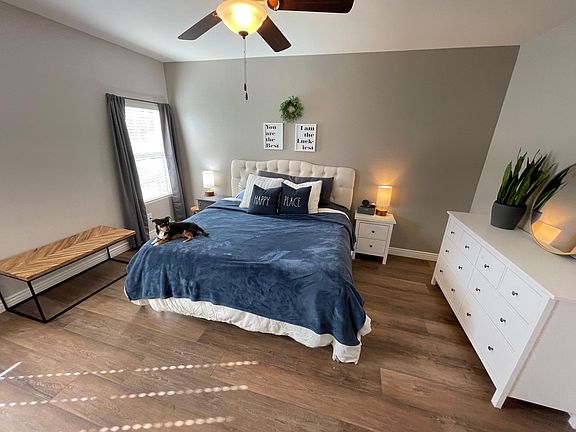 4th image of 1457 W Hoptree Ave