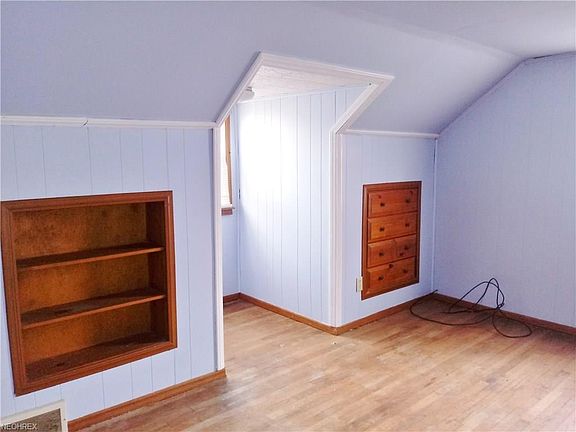 5th image of 3215 Hermosa Dr