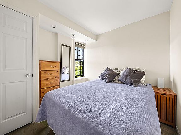 3rd image of 78 8th Ave APT 4C