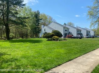 107 Malibu Dr, Eatontown, NJ