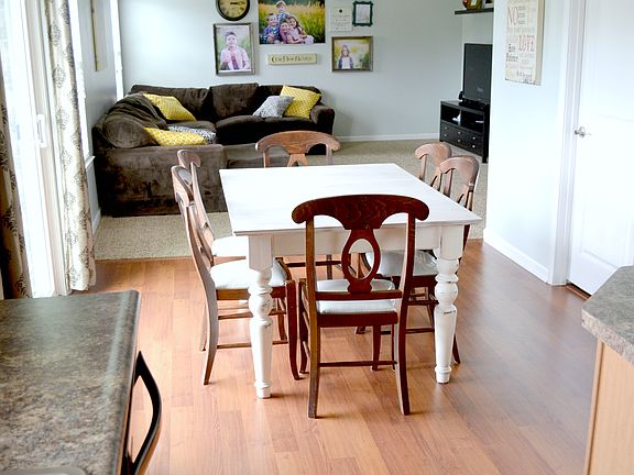 4th image of 1546 N Wood Creek Dr