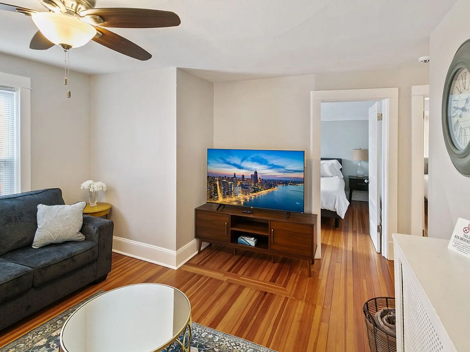 1st image of 219 W Park Ave