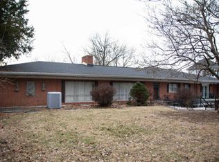 38 Renollett Dr, Fairview Heights, IL 62208