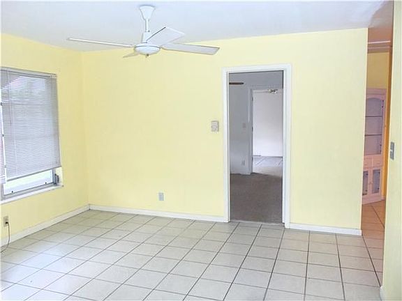 3rd image of 5695 S 38th Ct