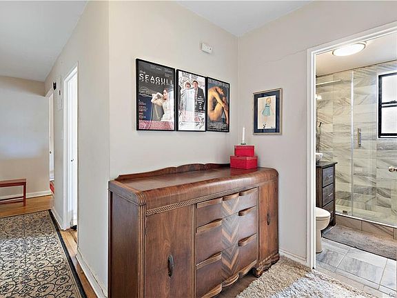 5th image of 3840 Greystone Ave APT 6S