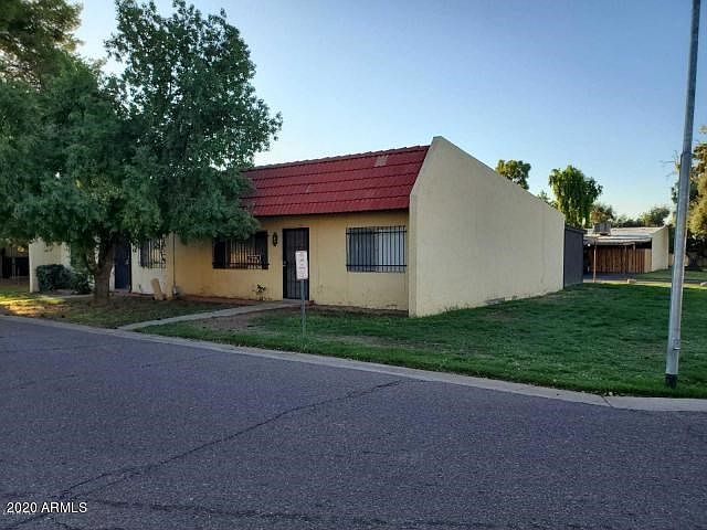 8817 N 34th Ave 1