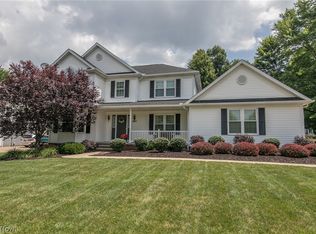 9405 Airlane Dr W, Macedonia, OH