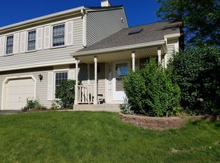 2605 College Hill Cir, Schaumburg, IL 60173