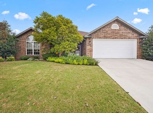 6108 W Pleasant Dr, Rogers, AR 72758