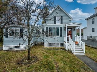 9 Thorncliff Ave, Lowell, MA 01851
