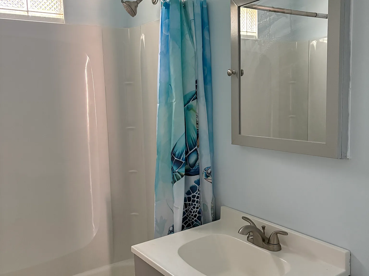 3 bed, 1028 sqft, $1,400 — Photo 2