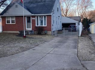 4229 Lester Dr NE, Grand Rapids, MI 49525