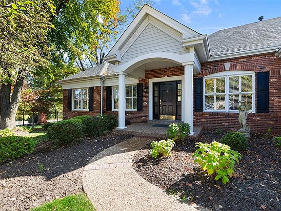 2nd image of 15300 Oaktree Estates Dr