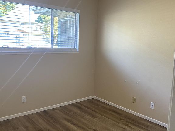 3rd image of 2644 Yardarm Ave