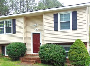 2008 Kaiser Dr, Fredericksburg, VA 22407