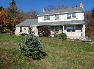 263 Old Limekiln Rd, Chalfont, PA 18914