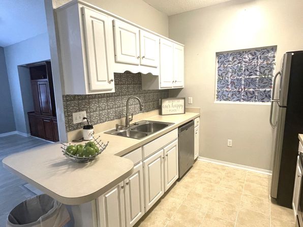 1501 Partin Dr APT 209, Niceville, FL 32578