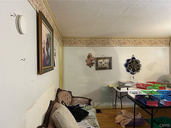 5th image of 221 Stonefield Rd
